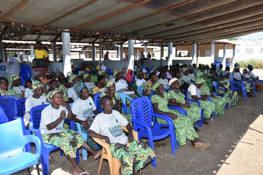 Sensibilisation et remerciement des participants à la célébration